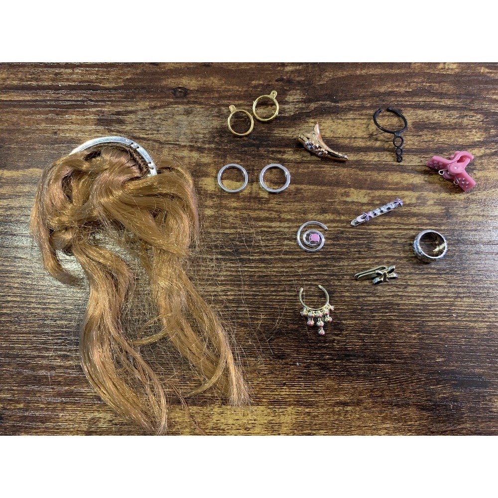 BRATZ DOLL HEAD GAMEZ DESIGN YOUR OWN 2006 RINA ACCESSORIES WIG PIECE EARRINGS